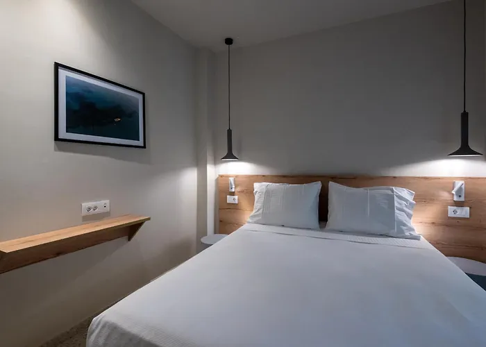 Asklipiou Cube - Mediterranean * 卡拉马塔