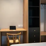 Asklipiou Cube - Mediterranean * Kalamata