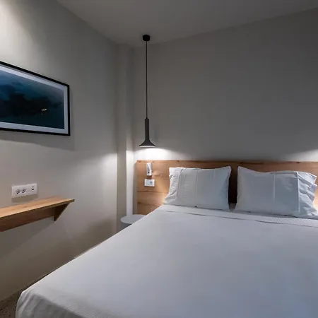 Asklipiou Cube - Mediterranean * Kalamata