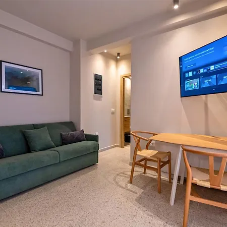 Asklipiou Cube - Mediterranean Appartement Kalamata